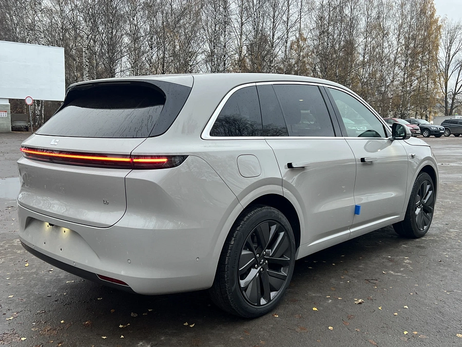 LiXiang L6, 2024г., полный привод, автомат