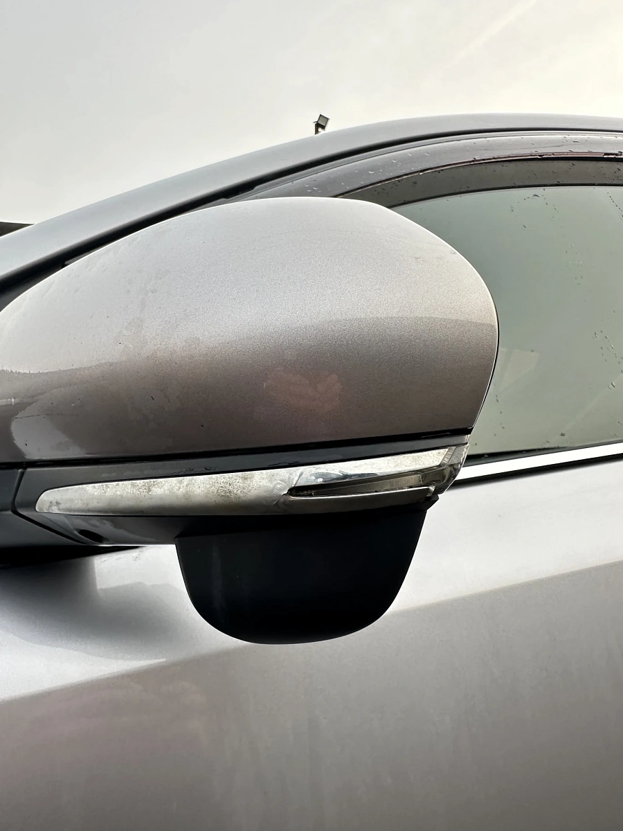 Toyota C-HR, 2018г., передний привод, вариатор