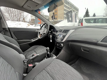 Hyundai Solaris, 2015г, передний привод, механика
