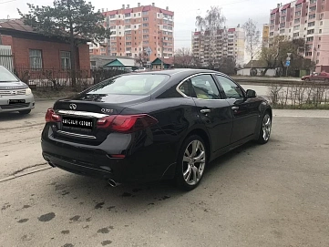 Infiniti Q70, 2015г, полный привод, автомат