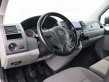 Volkswagen Caravelle, 2011г, передний привод, механика