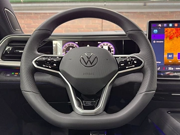 Volkswagen , 2025г., полный привод, робот