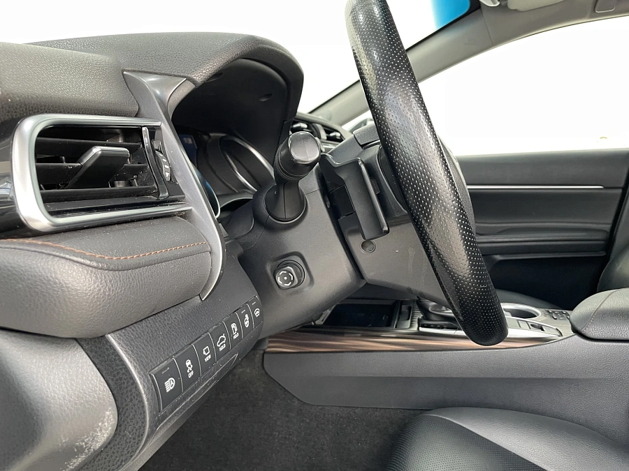 Toyota Camry, 2020г., передний привод, автомат