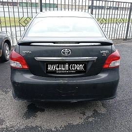 Toyota Yaris, 2007г, передний привод, автомат