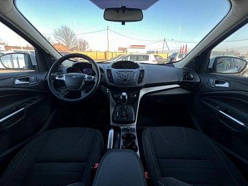 Ford Kuga, 2013г, передний привод, автомат