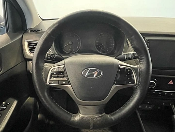 Hyundai Solaris, 2017г, передний привод, автомат