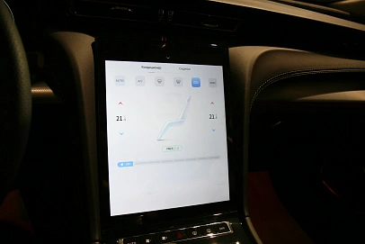 Hongqi H5, 2024г, передний привод, автомат