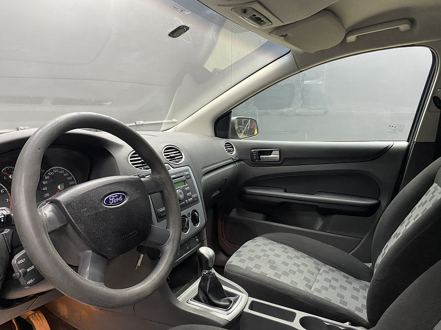 Ford Focus, 2005г., передний привод, механика