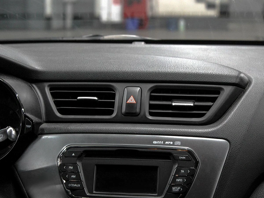 Kia Rio, 2012г., передний привод, механика