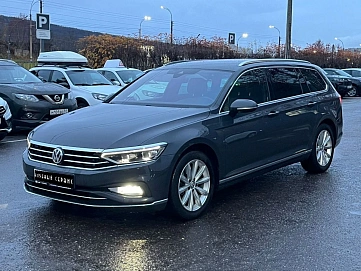 Volkswagen Passat, 2019г, полный привод, робот
