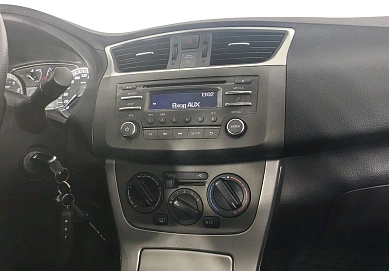 Nissan Tiida, 2015г., передний привод, механика