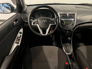Hyundai Solaris, 2012г, передний привод, автомат