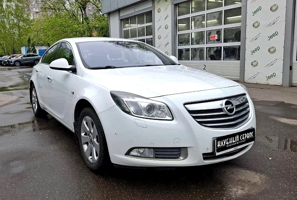 Opel Insignia, 2012г., передний привод, автомат