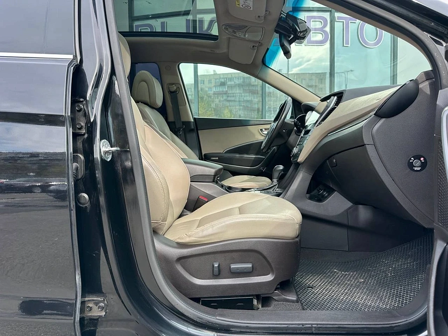 Hyundai Santa Fe, 2014г., полный привод, автомат