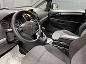 Opel Zafira, 2010г., передний привод, механика