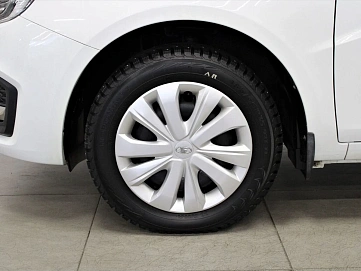 Lada (ВАЗ) Vesta, 2023г, передний привод, механика