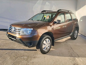 Renault Duster, 2012г, полный привод, механика