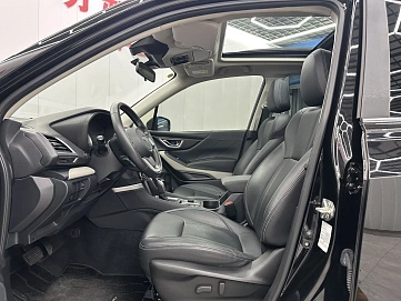 Subaru Forester, 2022г, полный привод, вариатор