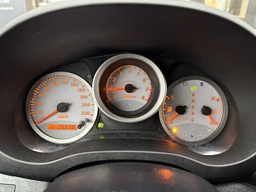 Toyota RAV4, 2004г, передний привод, автомат