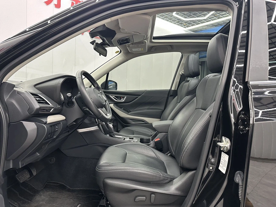 Subaru Forester, 2022г., полный привод, вариатор