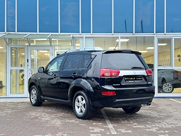 Peugeot 4007, 2009г, полный привод, вариатор