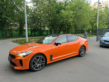 Kia Stinger, 2022г, полный привод, автомат