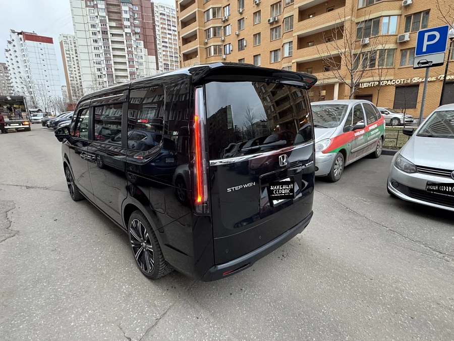 Honda Stepwgn, 2022г., полный привод, вариатор