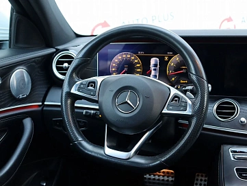 Mercedes-Benz E-Класс, 2018г, полный привод, автомат