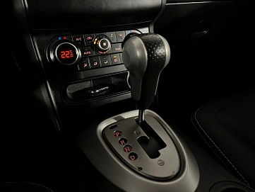 Nissan Qashqai, 2011г, передний привод, вариатор