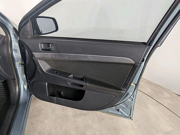 Mitsubishi Lancer, 2011г, передний привод, механика