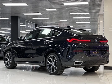 BMW X6, 2021г, полный привод, автомат