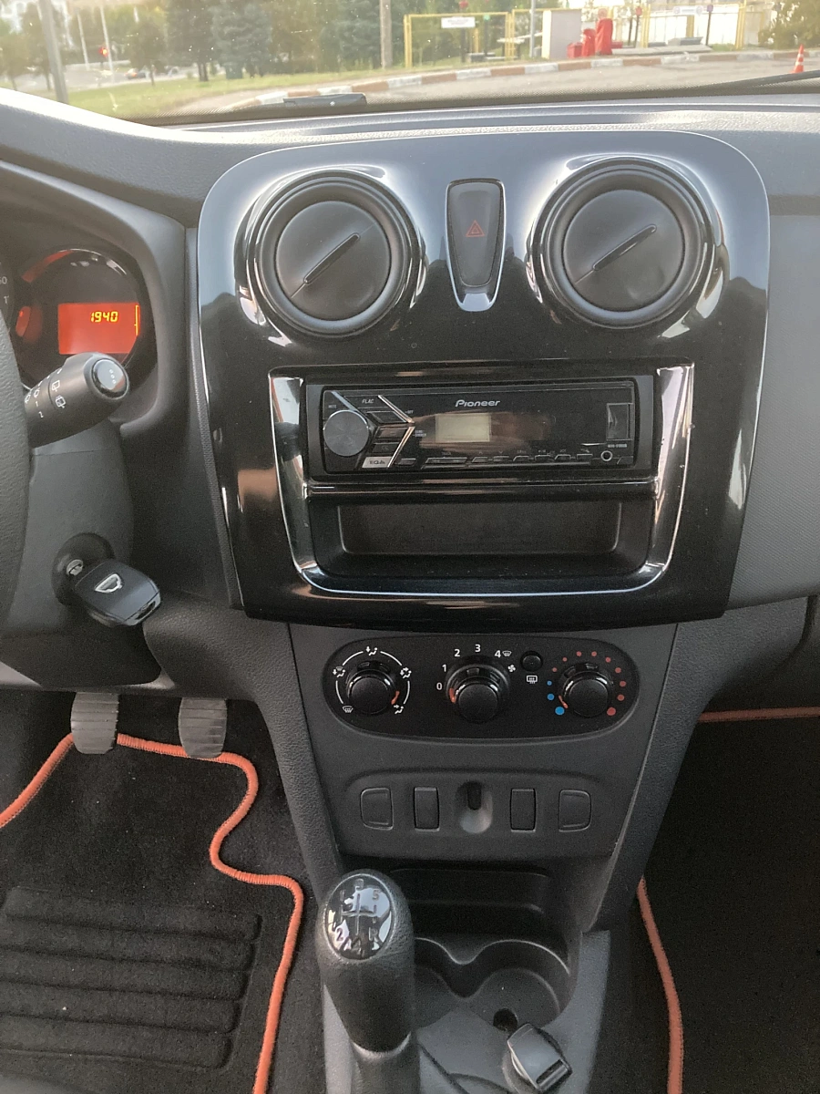 Dacia Logan, 2019г., передний привод, механика