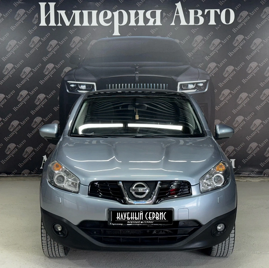 Nissan Qashqai, 2010г., передний привод, вариатор