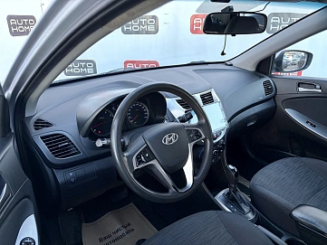 Hyundai Solaris, 2016г., передний привод, автомат