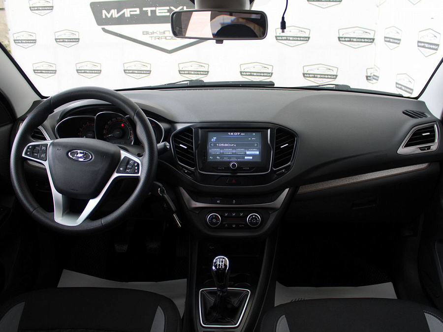Lada (ВАЗ) Vesta, 2018г., передний привод, механика