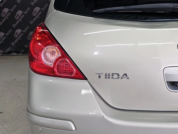 Nissan Tiida, 2008г, передний привод, автомат