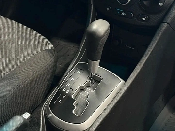 Hyundai Solaris, 2011г, передний привод, автомат