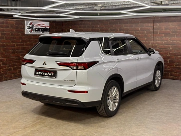 Mitsubishi Outlander, 2023г, полный привод, вариатор