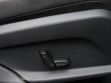 Mercedes-Benz C-Класс, 2019г, задний привод, автомат