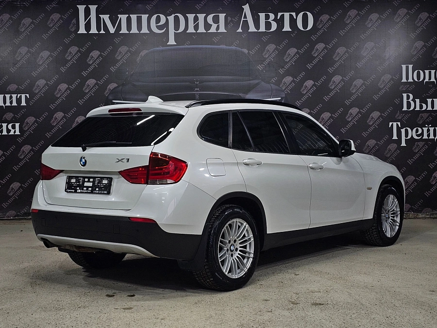 BMW X1, 2012г., задний привод, автомат