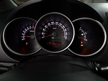 Kia Venga, 2015г, передний привод, автомат