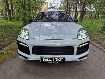 Porsche Cayenne, 2018г, полный привод, автомат