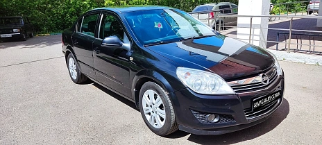 Opel Astra, 2010г, передний привод, автомат