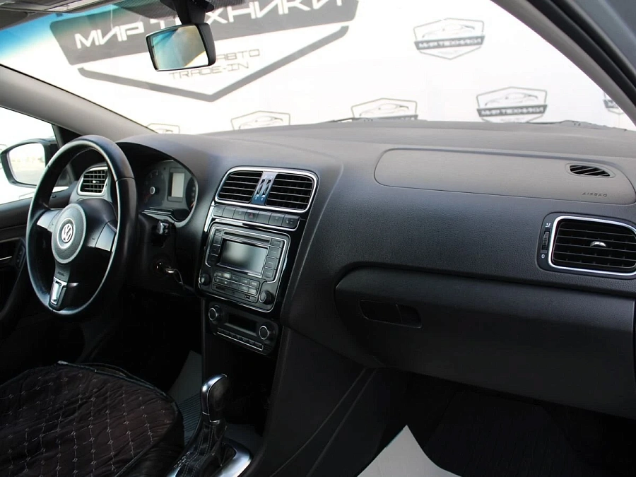 Volkswagen Polo, 2014г., передний привод, автомат