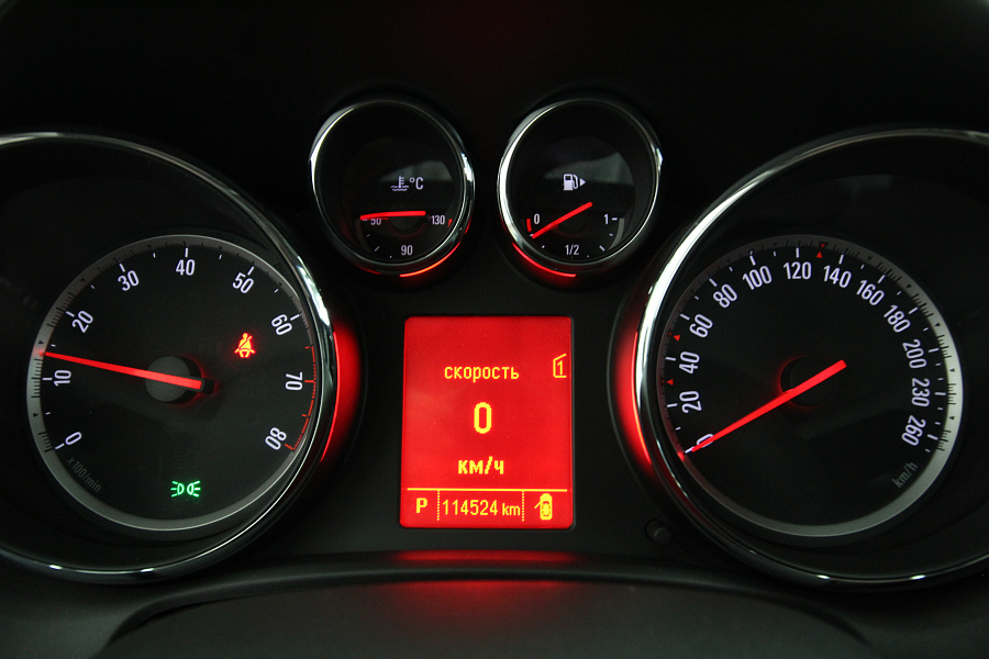 Opel Astra, 2012г., передний привод, автомат