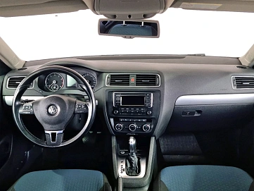 Volkswagen Jetta, 2013г., передний привод, робот