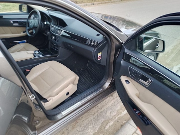 Mercedes-Benz E-Класс, 2010г, задний привод, автомат