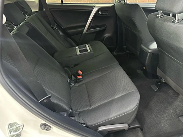 Toyota RAV4, 2018г, полный привод, вариатор