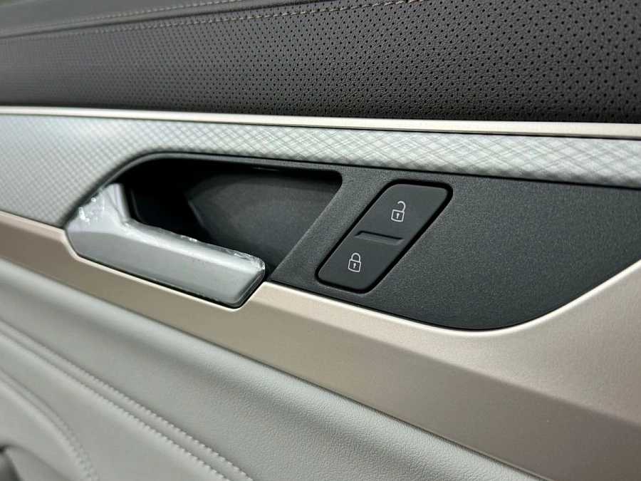 Volkswagen Tavendor, 2026г., полный привод, робот