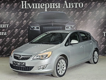 Opel Astra, 2010г, передний привод, механика